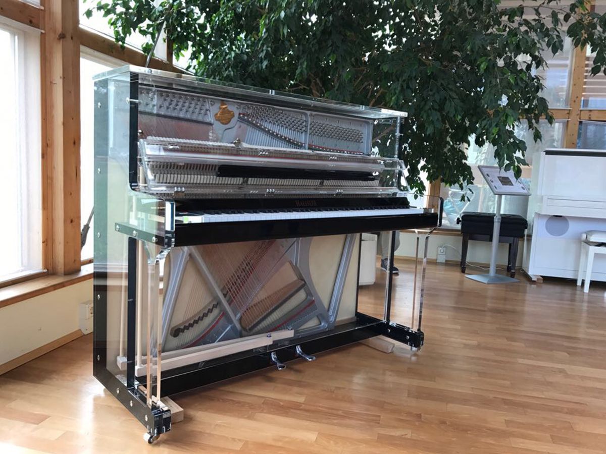 upright_piano_transparent_-Lucid_-model-H124_6